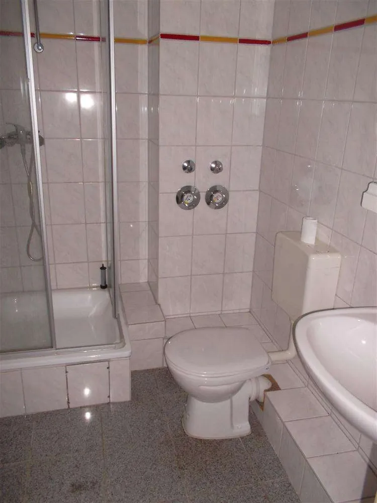 1 Zimmer Wohnung mit 28 m² in Neumünster – Bild 4