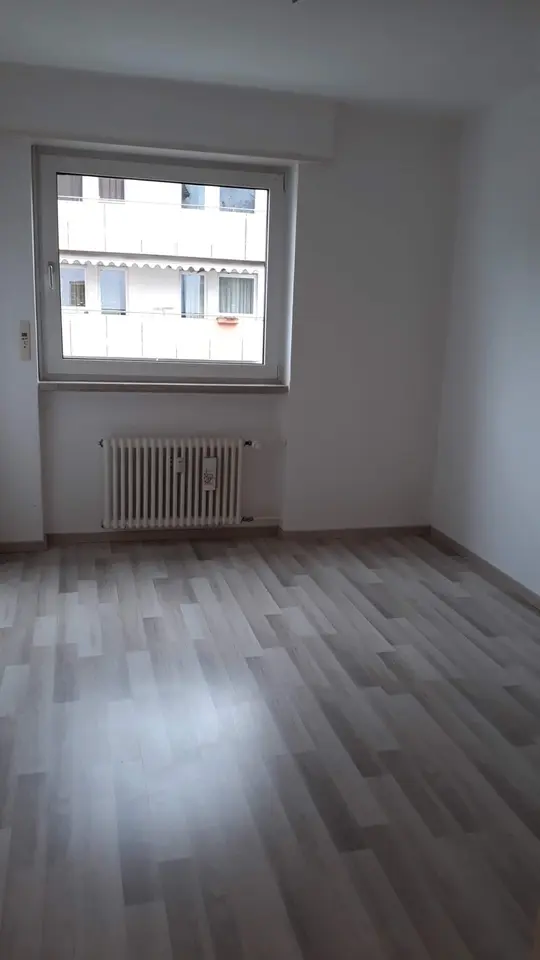 4 Zimmer Wohnung mit 97 m² in Mannheim – Bild 2