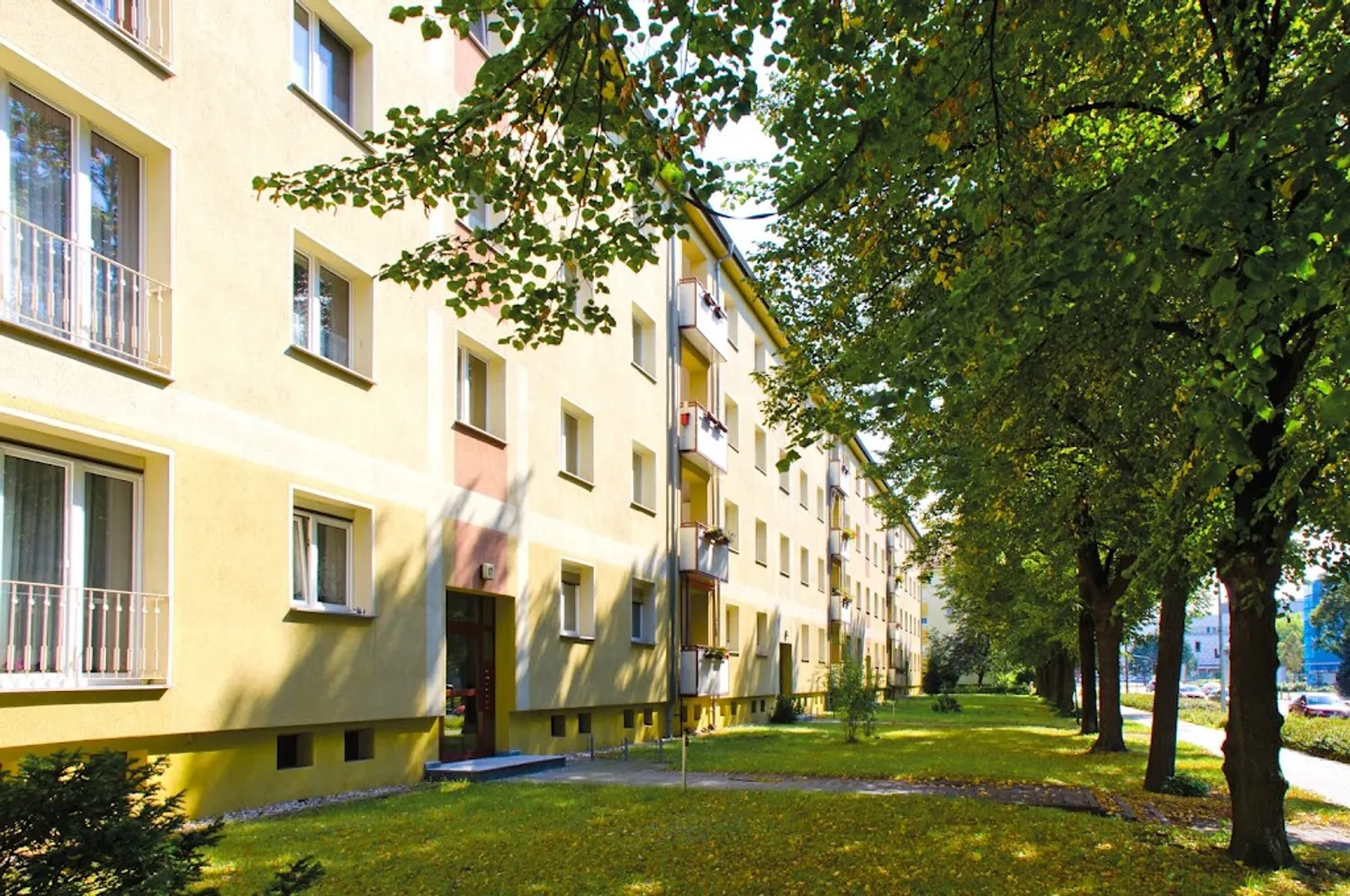 2 Zimmer Wohnung mit 53 m² in Hoyerswerda – Bild 2