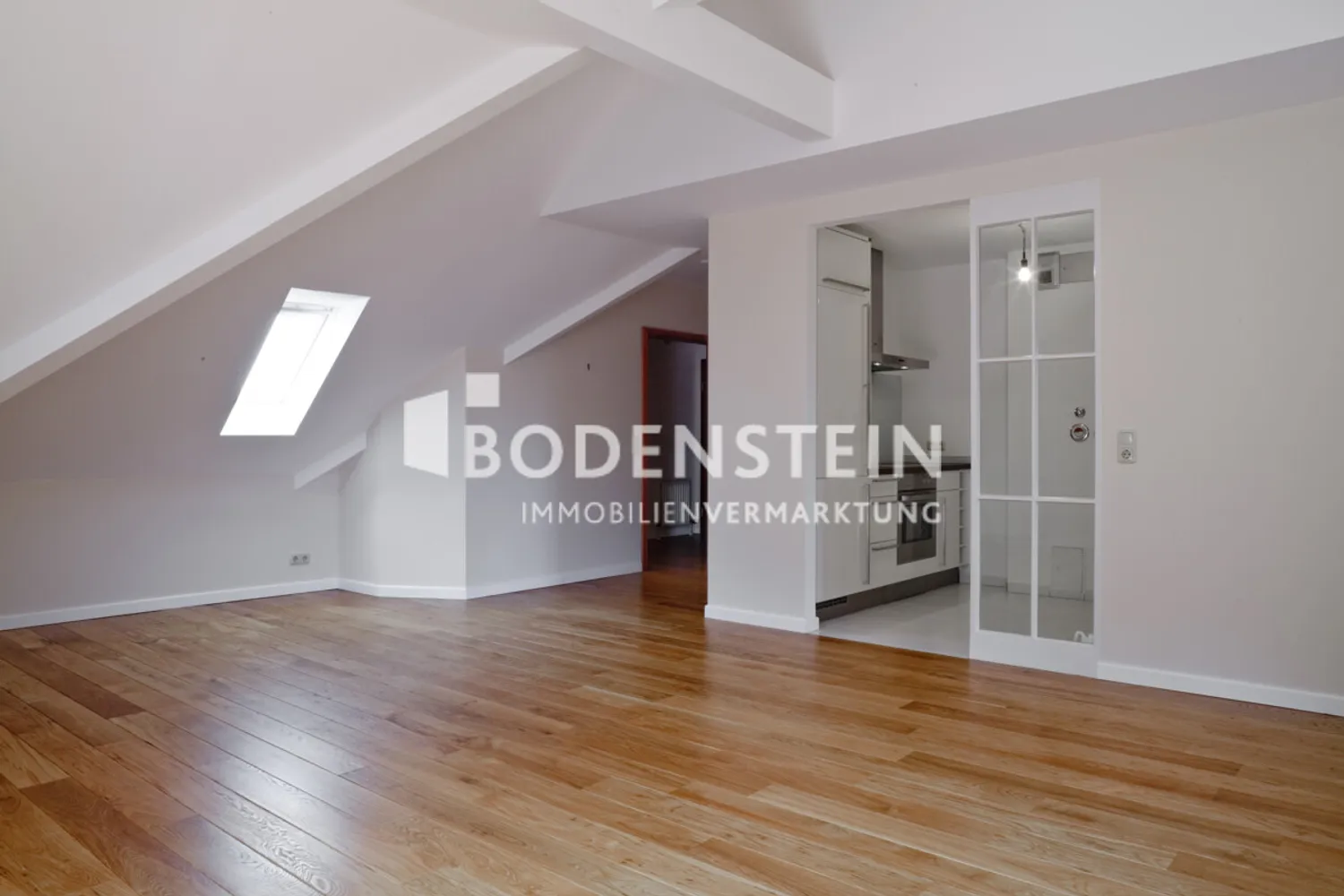 2 Zimmer Wohnung mit 65 m² in Wiesbaden – Bild 4
