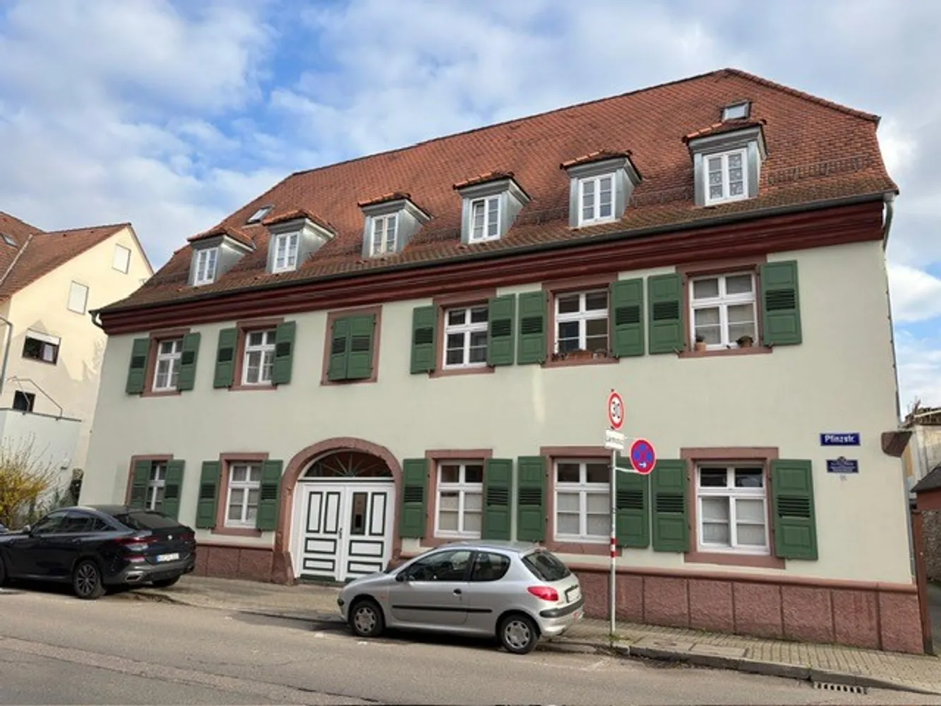 1 Zimmer Wohnung mit 27 m² in Karlsruhe – Bild 1