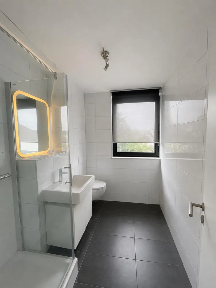 4 Zimmer Wohnung mit 104 m² in Düsseldorf – Bild 6
