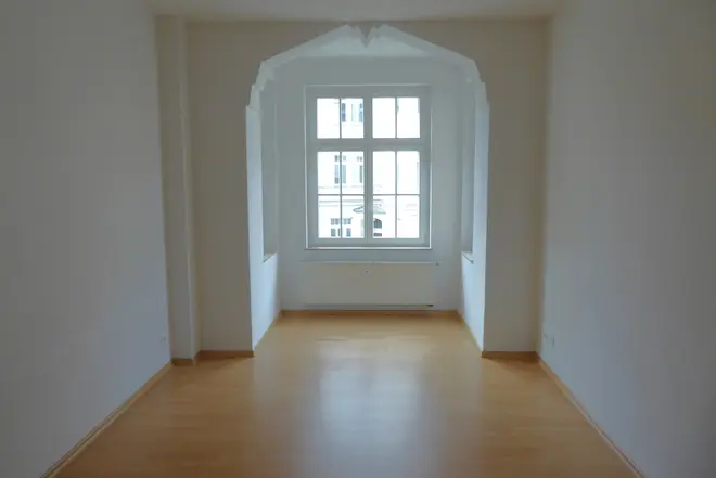 2 room apartment with 130 m² in Chemnitz – Photo 1
