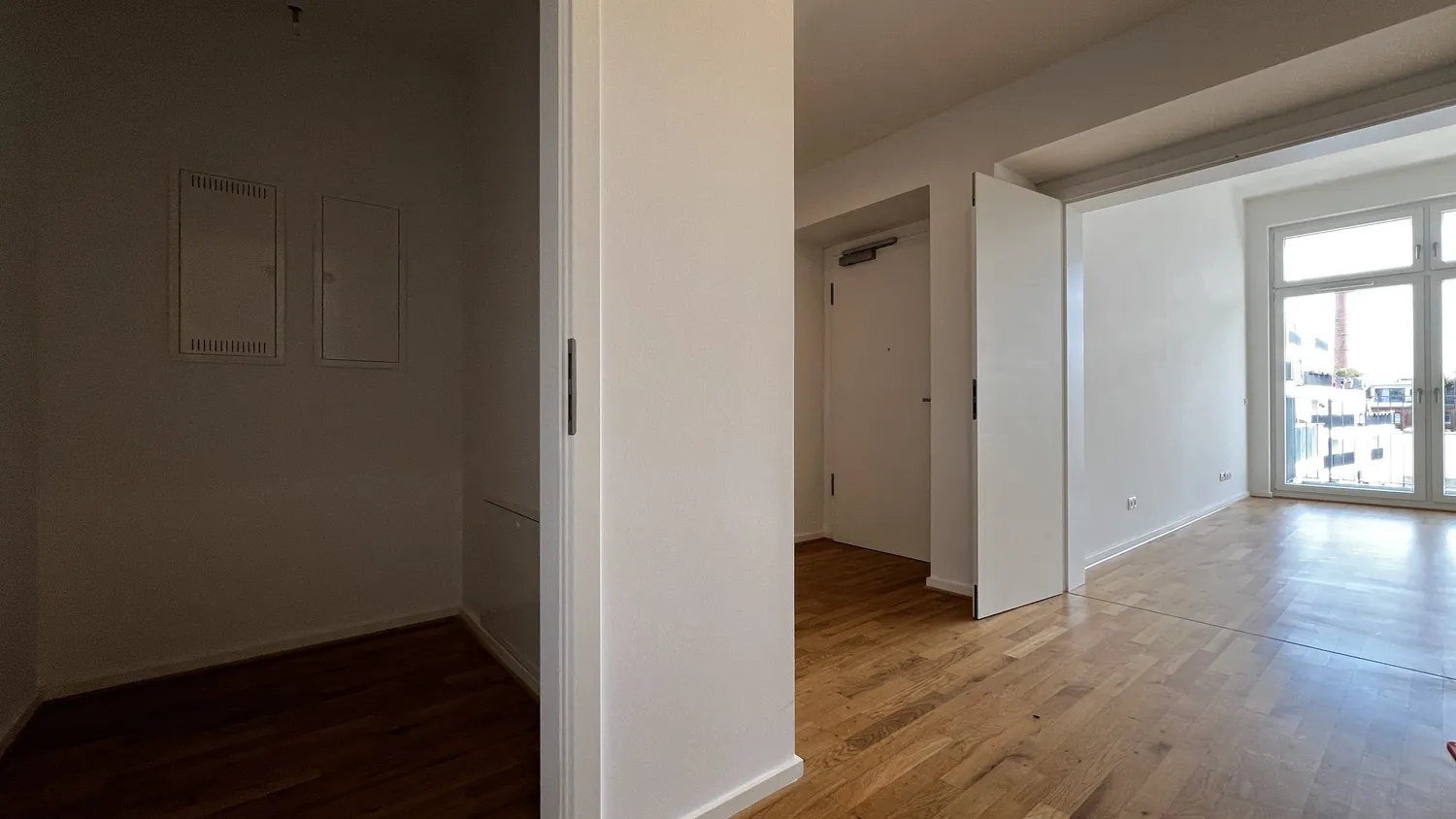 2 room apartment with 75 m² in Berlin – Photo 3