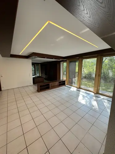 4 Zimmer Wohnung mit 240 m² in Stuttgart – Bild 1