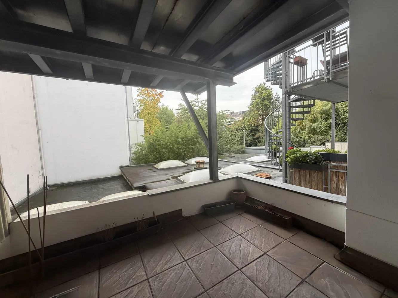 2 Zimmer Wohnung mit 82 m² in Düsseldorf – Bild 12