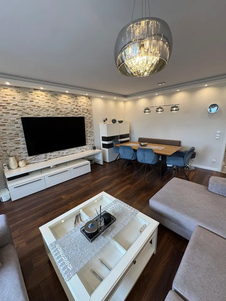 3 Zimmer Wohnung mit 84 m² in Bergisch Gladbach – Bild 1