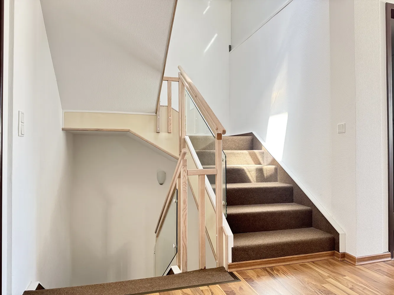 7 Zimmer Wohnung mit 161 m² in Köln – Bild 9