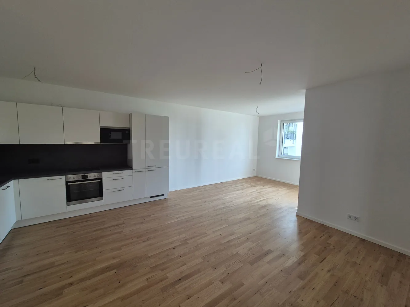 4 Zimmer Wohnung mit 100 m² in Jena – Bild 1