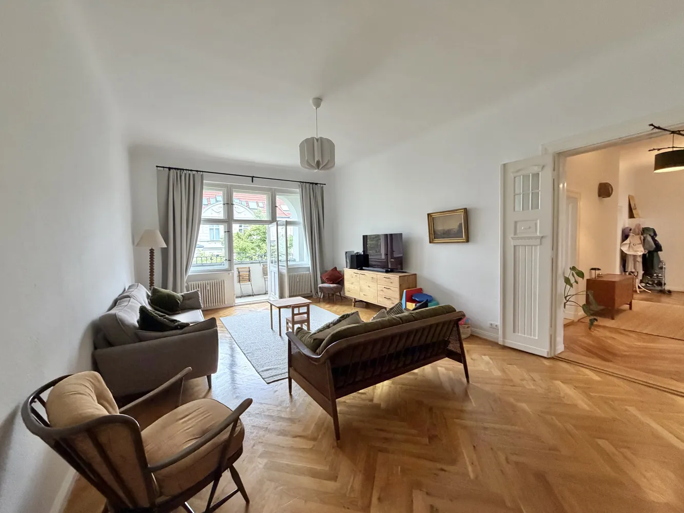 5 Zimmer Wohnung mit 195 m² in Berlin – Bild 2