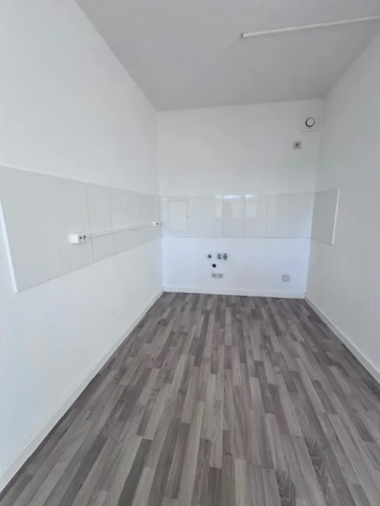 3 Zimmer Wohnung mit 56 m² in Halle (Saale) – Bild 4