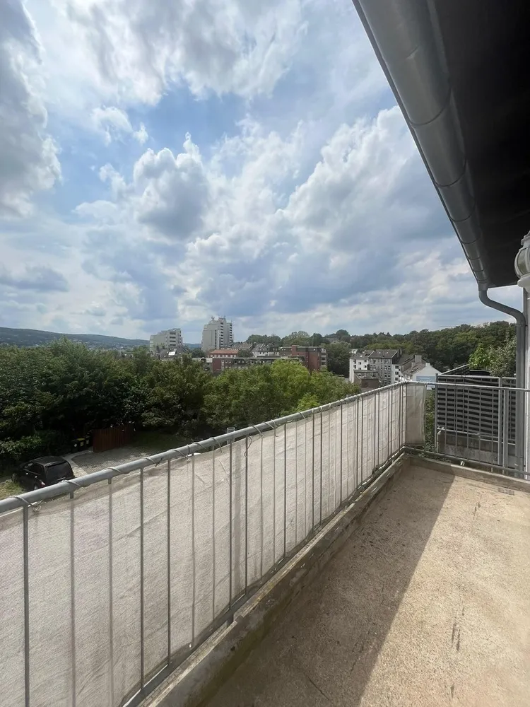 4 Zimmer Wohnung mit 97 m² in Wuppertal – Bild 2