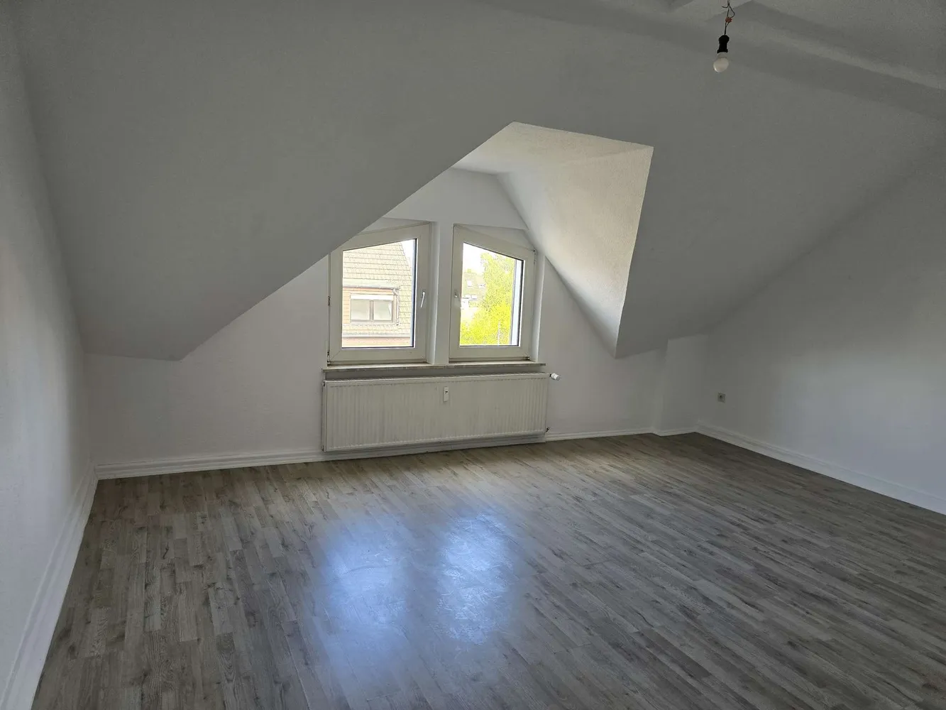 2 Zimmer Wohnung mit 73 m² in Oberhausen – Bild 1