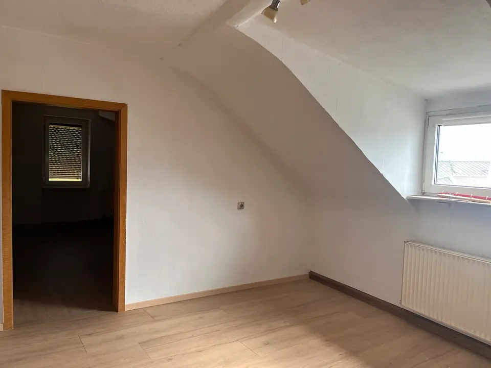 3 Zimmer Wohnung mit 80 m² in Saarbrücken – Bild 1