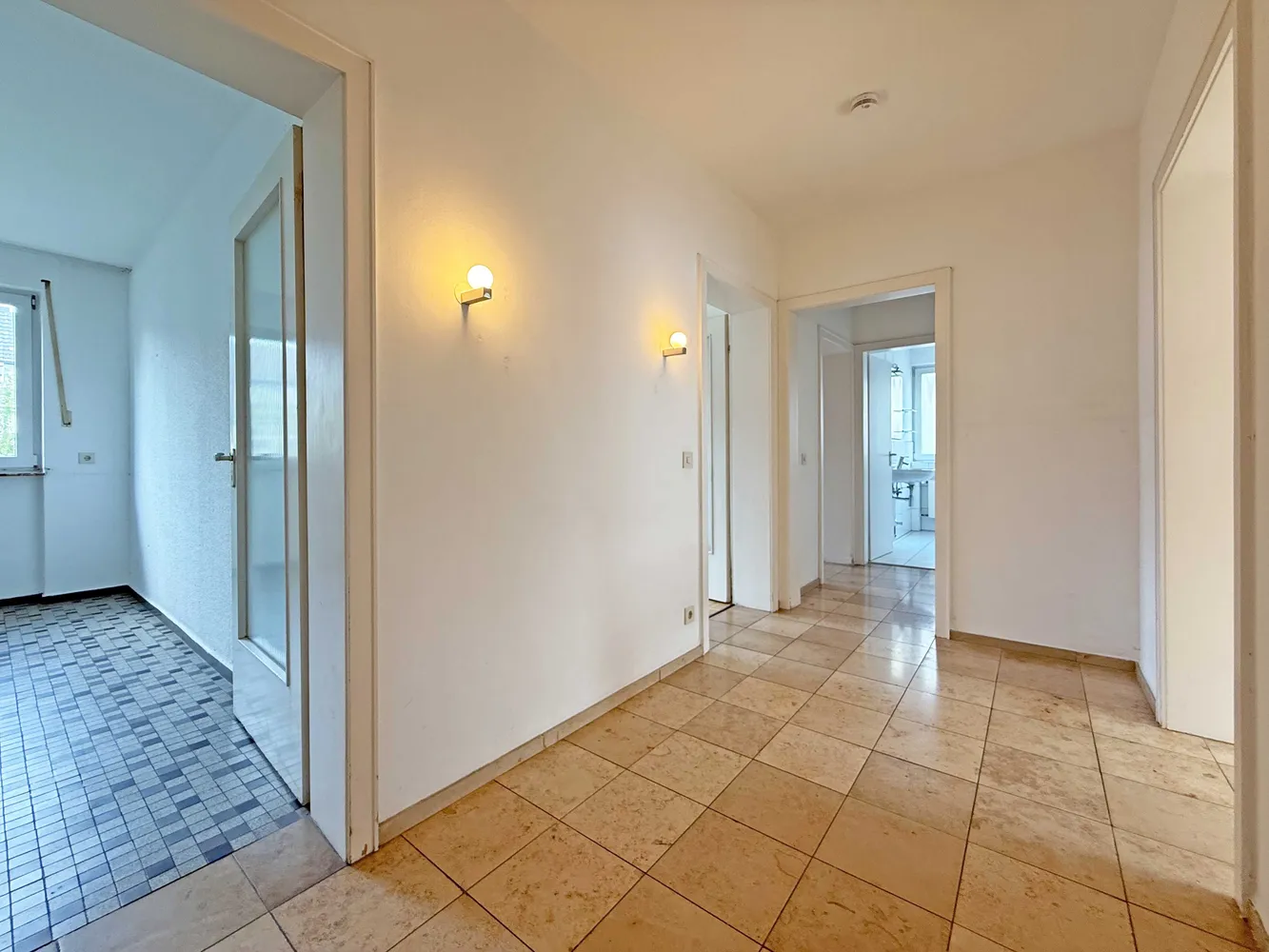 3 room apartment with 85 m² in Cologne – Photo 2