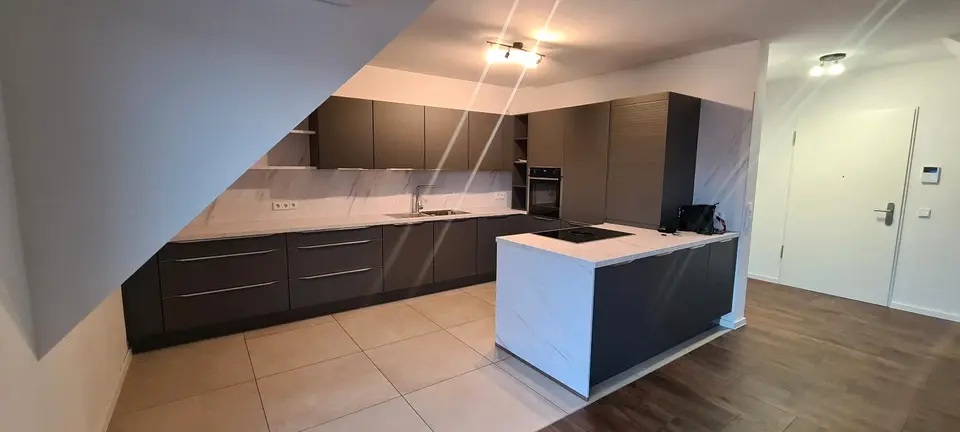 5 Zimmer Wohnung mit 132 m² in Hürth – Bild 4