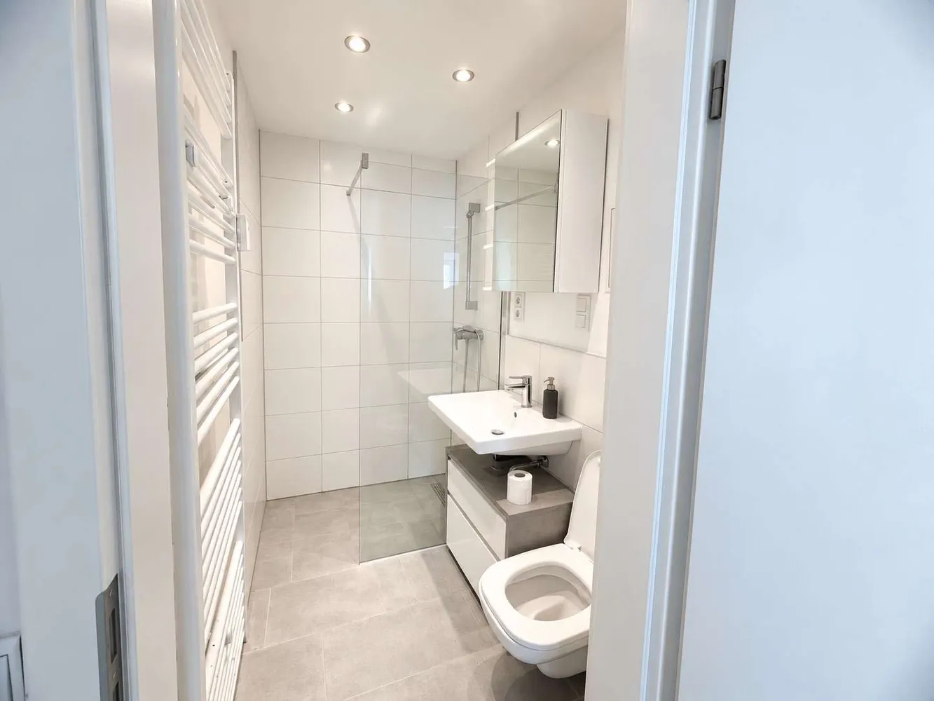 2 room apartment with 45 m² in Cologne – Photo 4