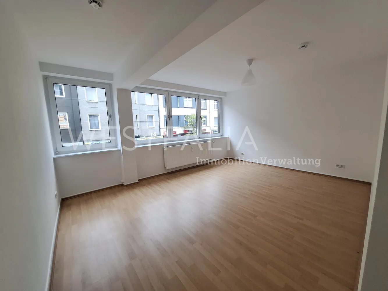 2 Zimmer Wohnung mit 77 m² in Duisburg – Bild 2