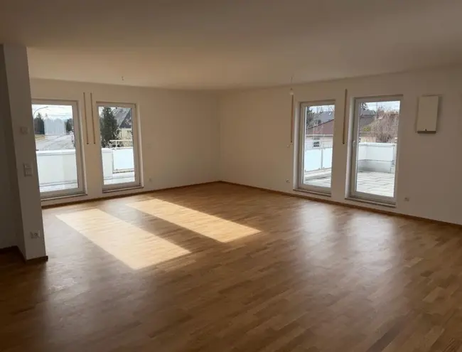 3 Zimmer Wohnung mit 129 m² in München – Bild 3