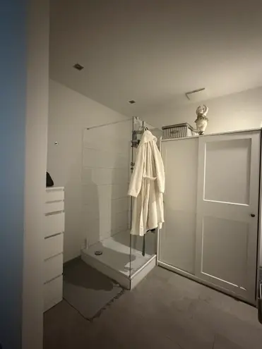 2 Zimmer Wohnung mit 92 m² in Düsseldorf – Bild 9