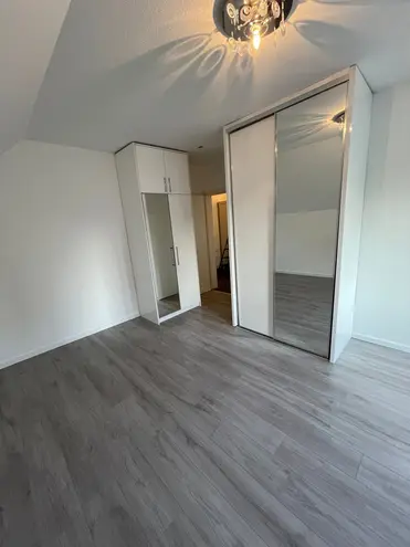 6 Zimmer Haus mit 160 m² in Frankfurt am Main – Bild 6