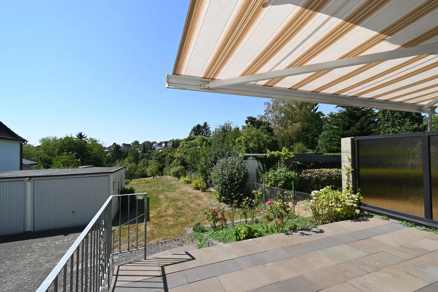 3 room apartment with 90 m² in Solingen – Photo 1