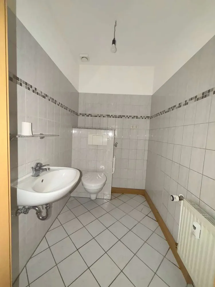 2 Zimmer Wohnung mit 77 m² in Plauen – Bild 5