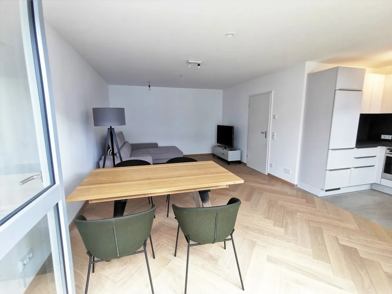 2 Zimmer Wohnung mit 54 m² in München – Bild 1