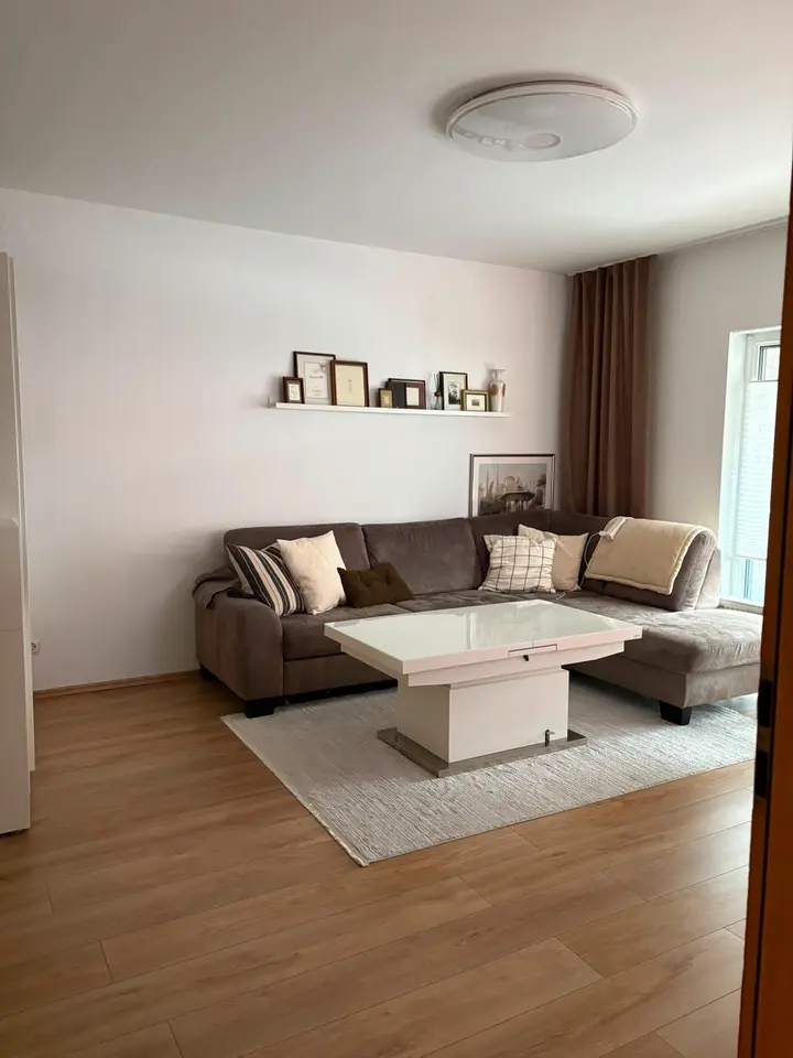 4 Zimmer Wohnung mit 67 m² in Duisburg – Bild 1