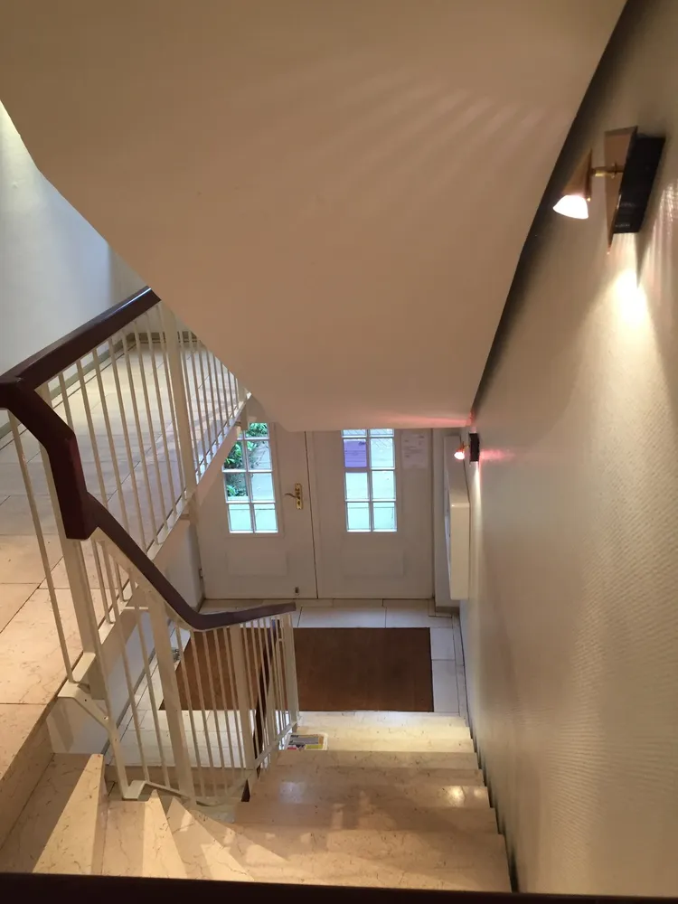 2 Zimmer Wohnung mit 89 m² in Hamburg – Bild 2
