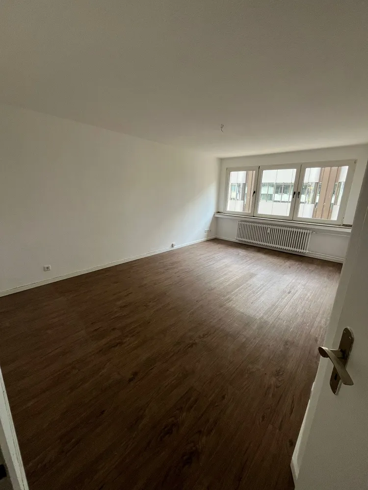 3 Zimmer Wohnung mit 92 m² in Düsseldorf – Bild 4