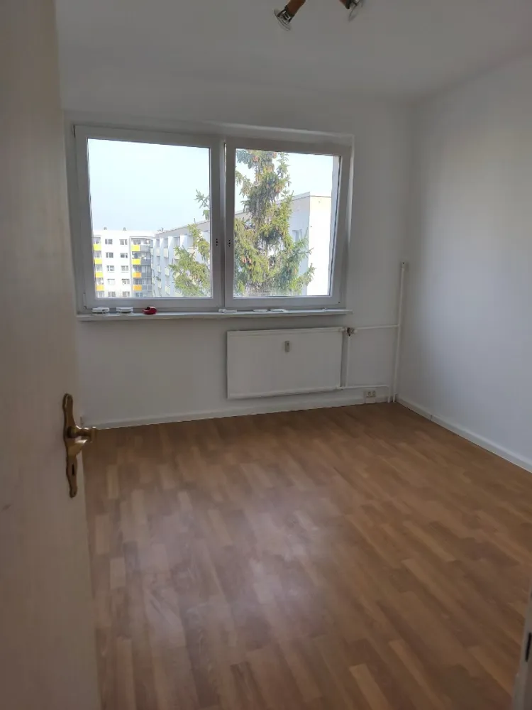3 Zimmer Wohnung mit 56 m² in Halle (Saale) – Bild 4