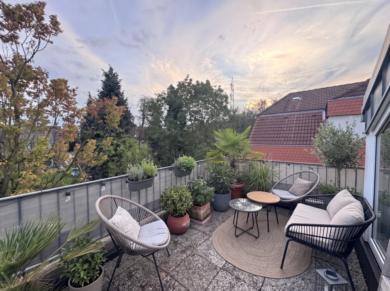 2 room apartment with 82 m² in Cologne – Photo 1