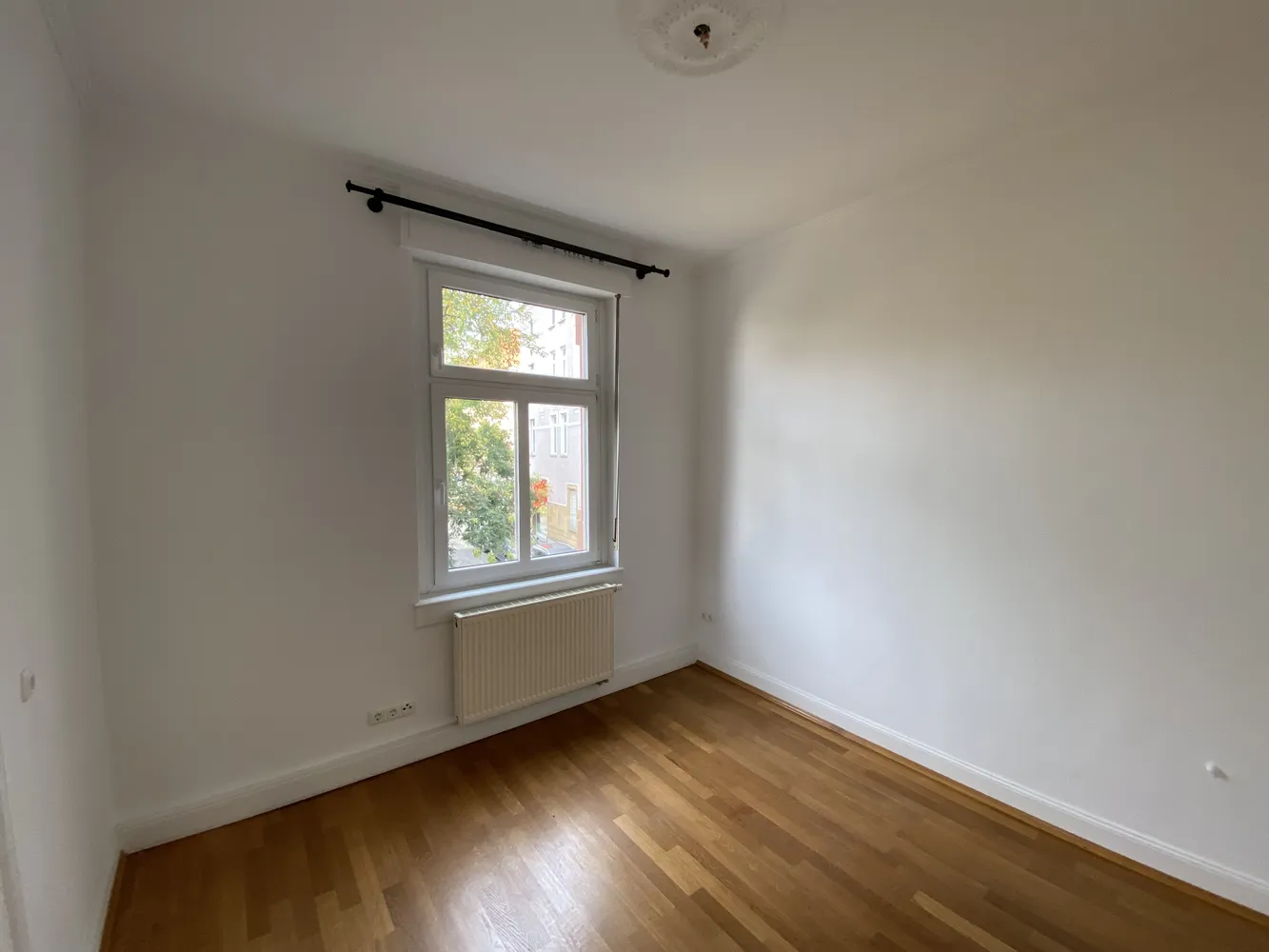 4 Zimmer Wohnung mit 102 m² in Wiesbaden – Bild 8