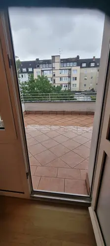 3 Zimmer Wohnung mit 85 m² in Düsseldorf – Bild 2
