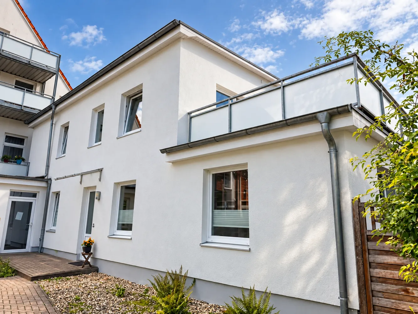 2 Zimmer Wohnung mit 91 m² in Lübeck – Bild 1