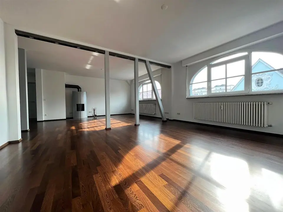 5 Zimmer Wohnung mit 186 m² in Singen – Bild 1