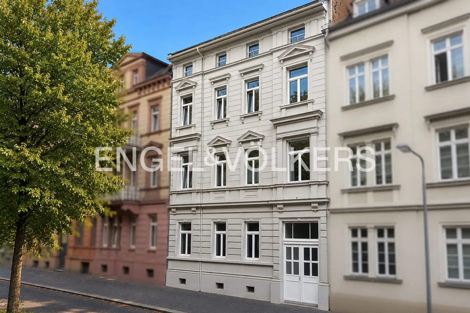 3 room apartment with 113 m² in Wiesbaden – Photo 1