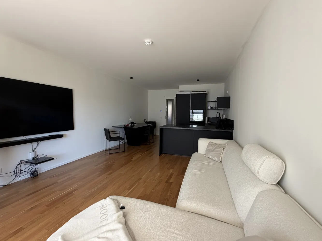 2 Zimmer Wohnung mit 58 m² in Köln – Bild 2