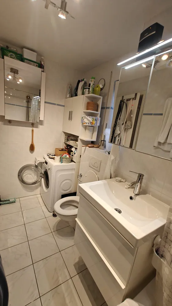 4 Zimmer Wohnung mit 77 m² in München – Bild 2