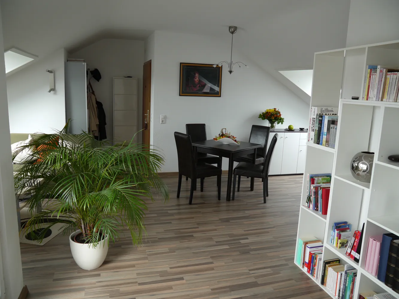 3 Zimmer Wohnung mit 70 m² in Karlsruhe – Bild 2