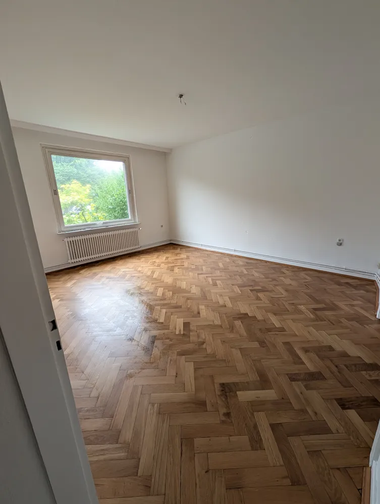 4 Zimmer Wohnung mit 120 m² in Hannover – Bild 2