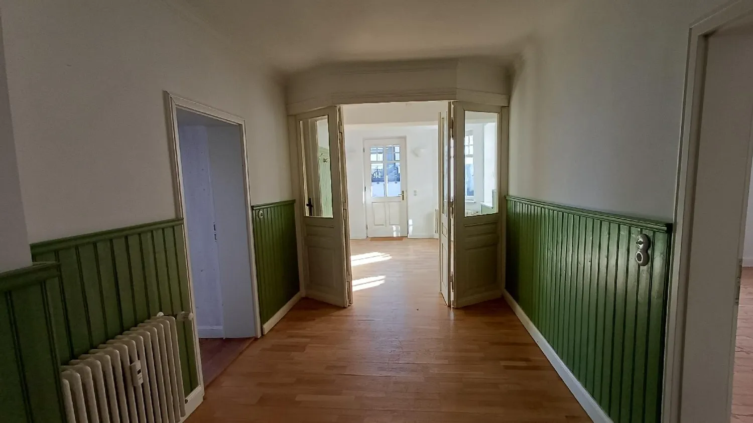 4 Zimmer Wohnung mit 180 m² in Schwerin – Bild 3