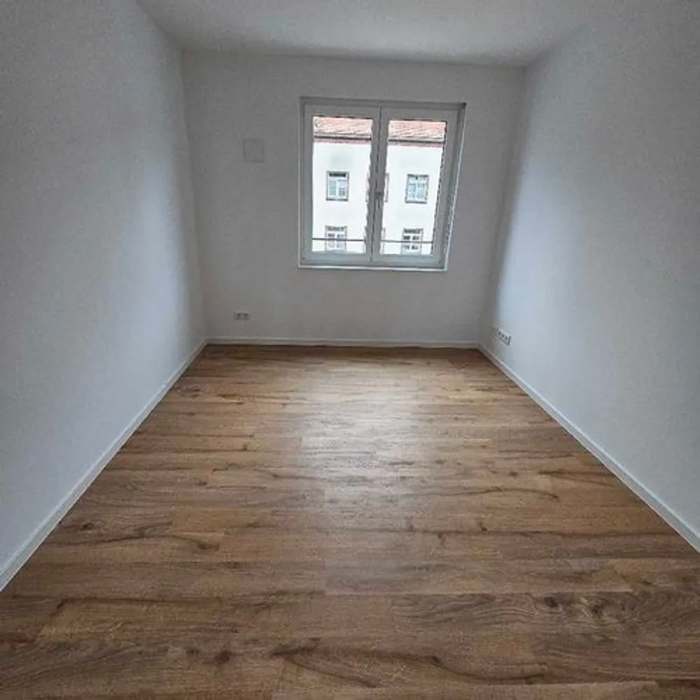 5 Zimmer Wohnung mit 128 m² in Dresden – Bild 9