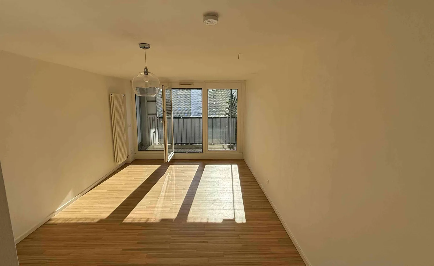 1 room apartment with 30 m² in Regensburg – Photo 5