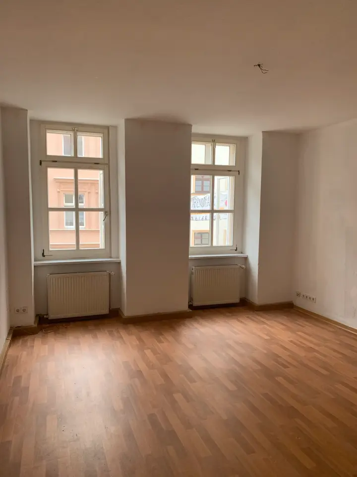 6 Zimmer Wohnung mit 140 m² in Torgau – Bild 2