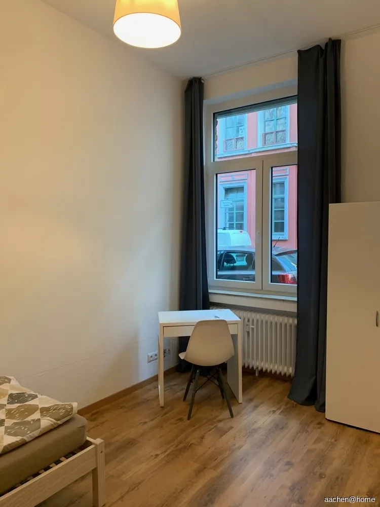 9 Zimmer Wohnung mit 200 m² in Aachen – Bild 5