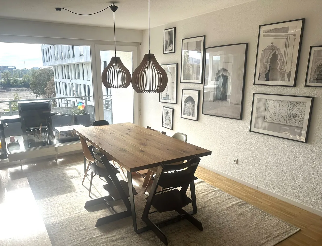 6 Zimmer Wohnung mit 152 m² in Karlsruhe – Bild 1