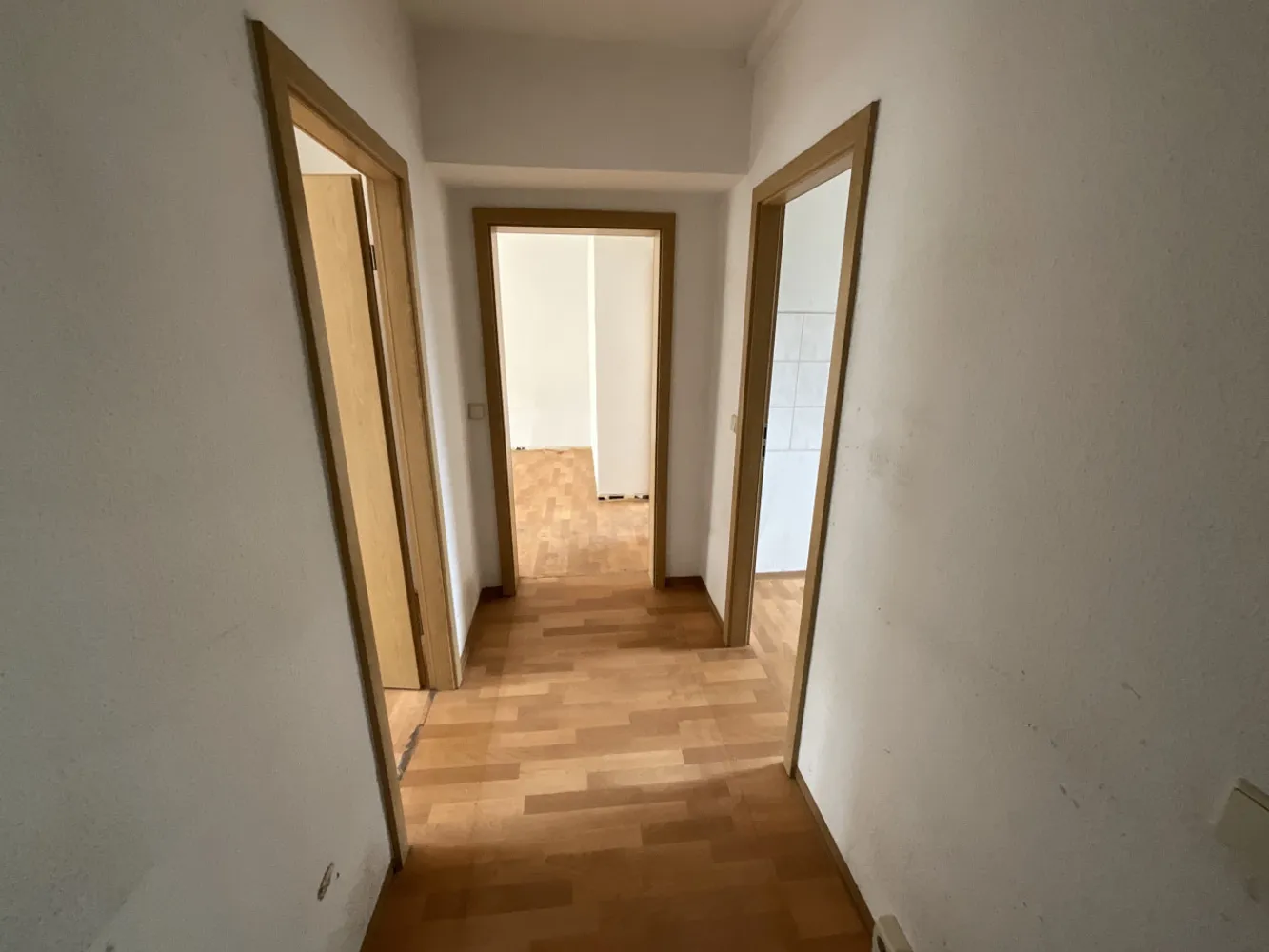 3 Zimmer Wohnung mit 60 m² in Suhl – Bild 3