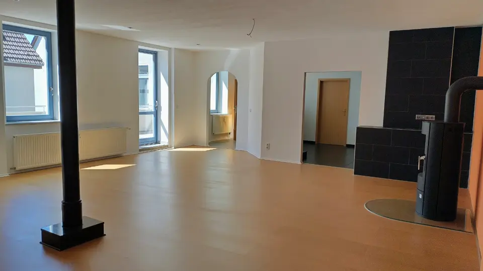 3 Zimmer Wohnung mit 129 m² in Halle (Saale) – Bild 1